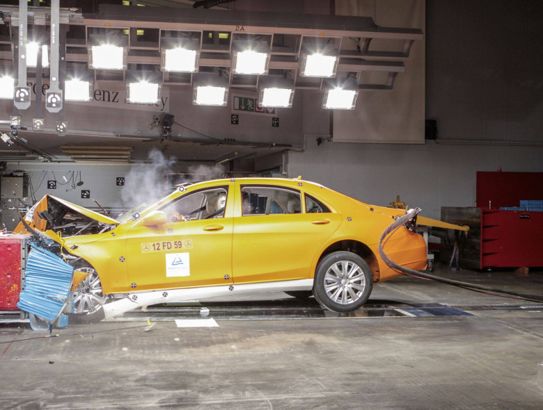 Por causa dos reforços de proteção, o blindado pode ser mais seguro, mas os airbags laterais precisam de atenção